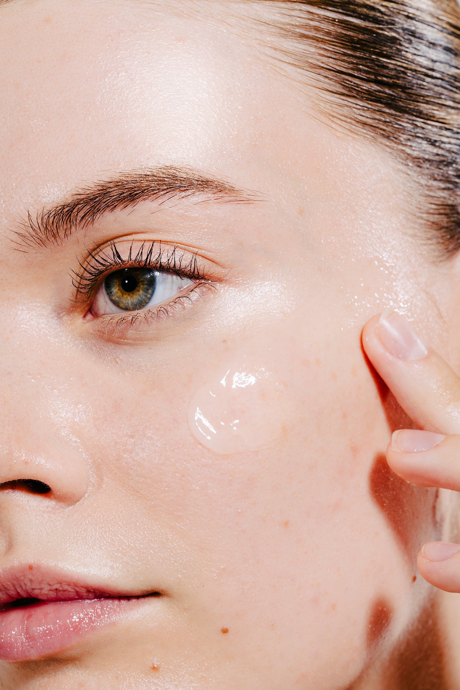 Why You Need a Serum: A Skincare Essential