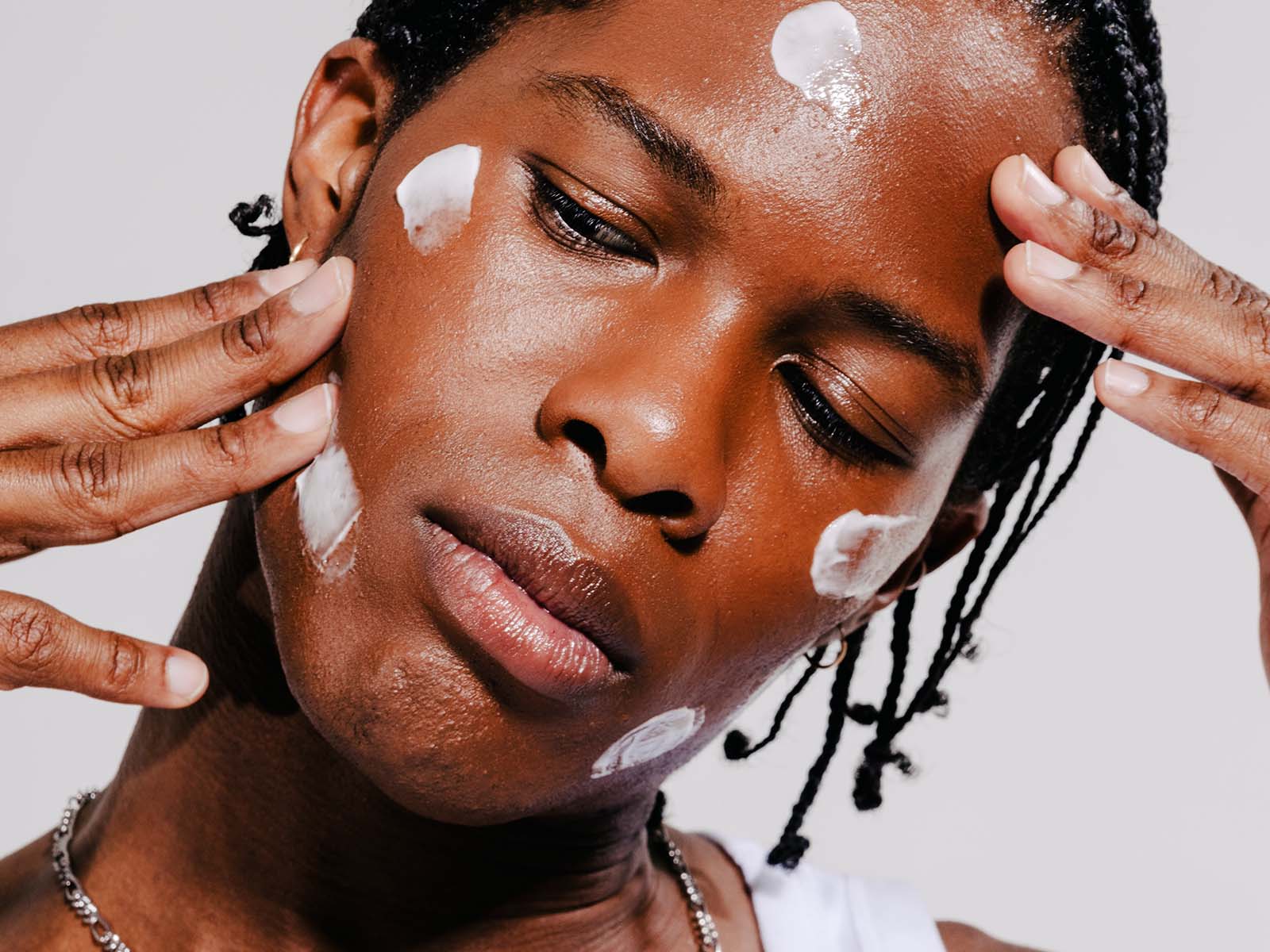 Sunburn SOS: Emergency Tips for Treating Sunburn